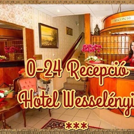 Hotel Wesselenyi غيور المظهر الخارجي الصورة