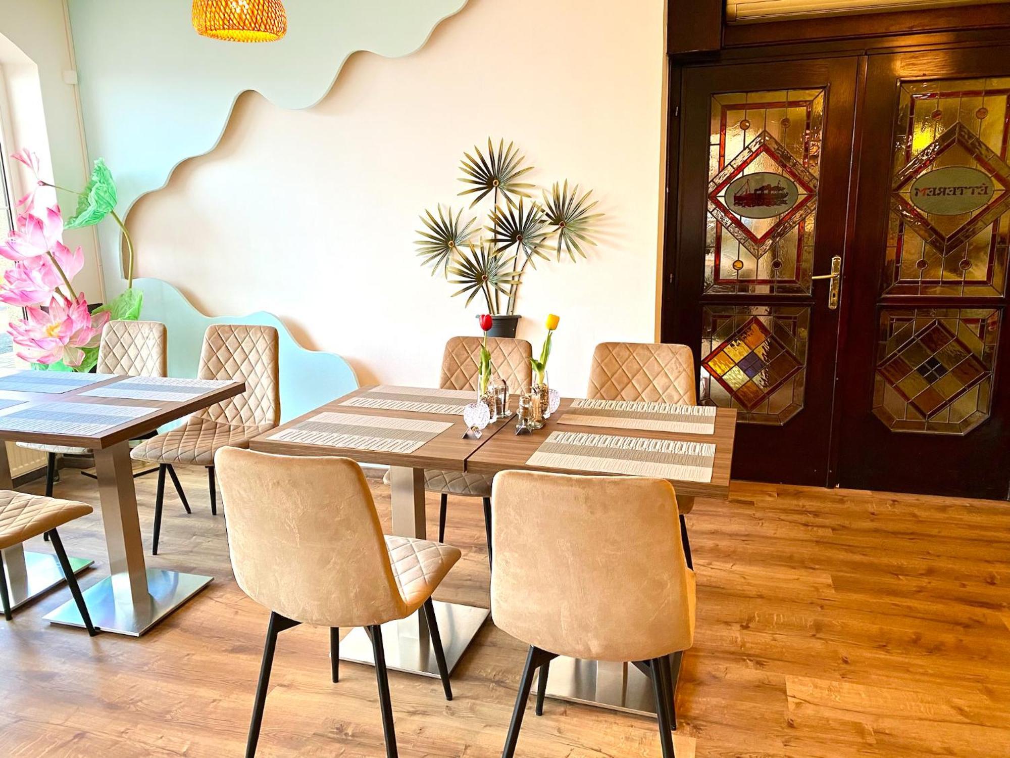 Hotel Wesselenyi غيور المظهر الخارجي الصورة