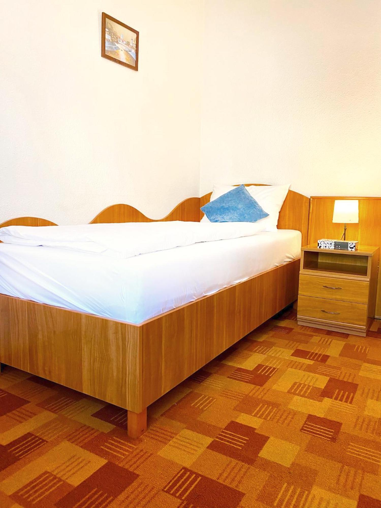Hotel Wesselenyi غيور المظهر الخارجي الصورة