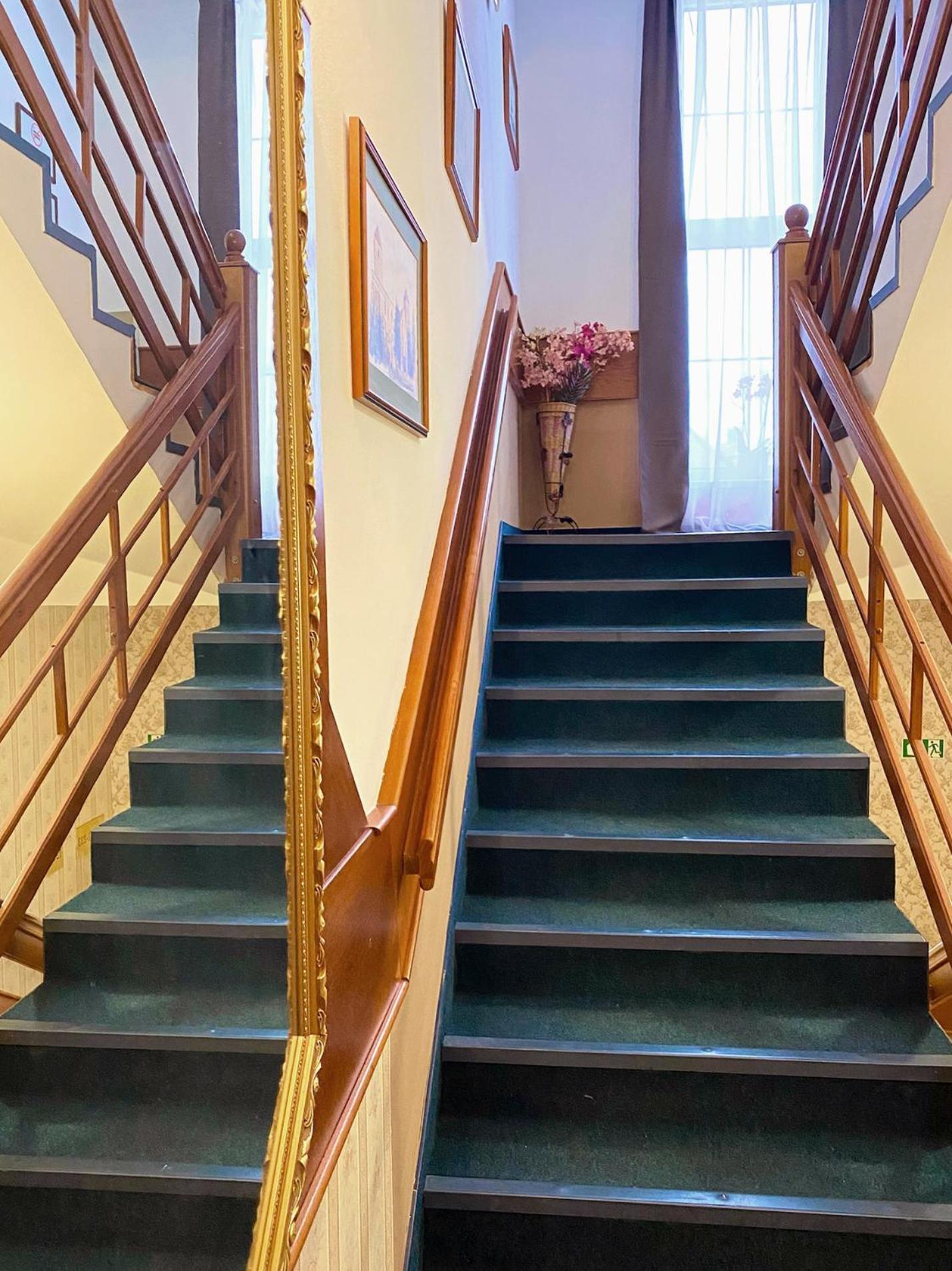 Hotel Wesselenyi غيور المظهر الخارجي الصورة