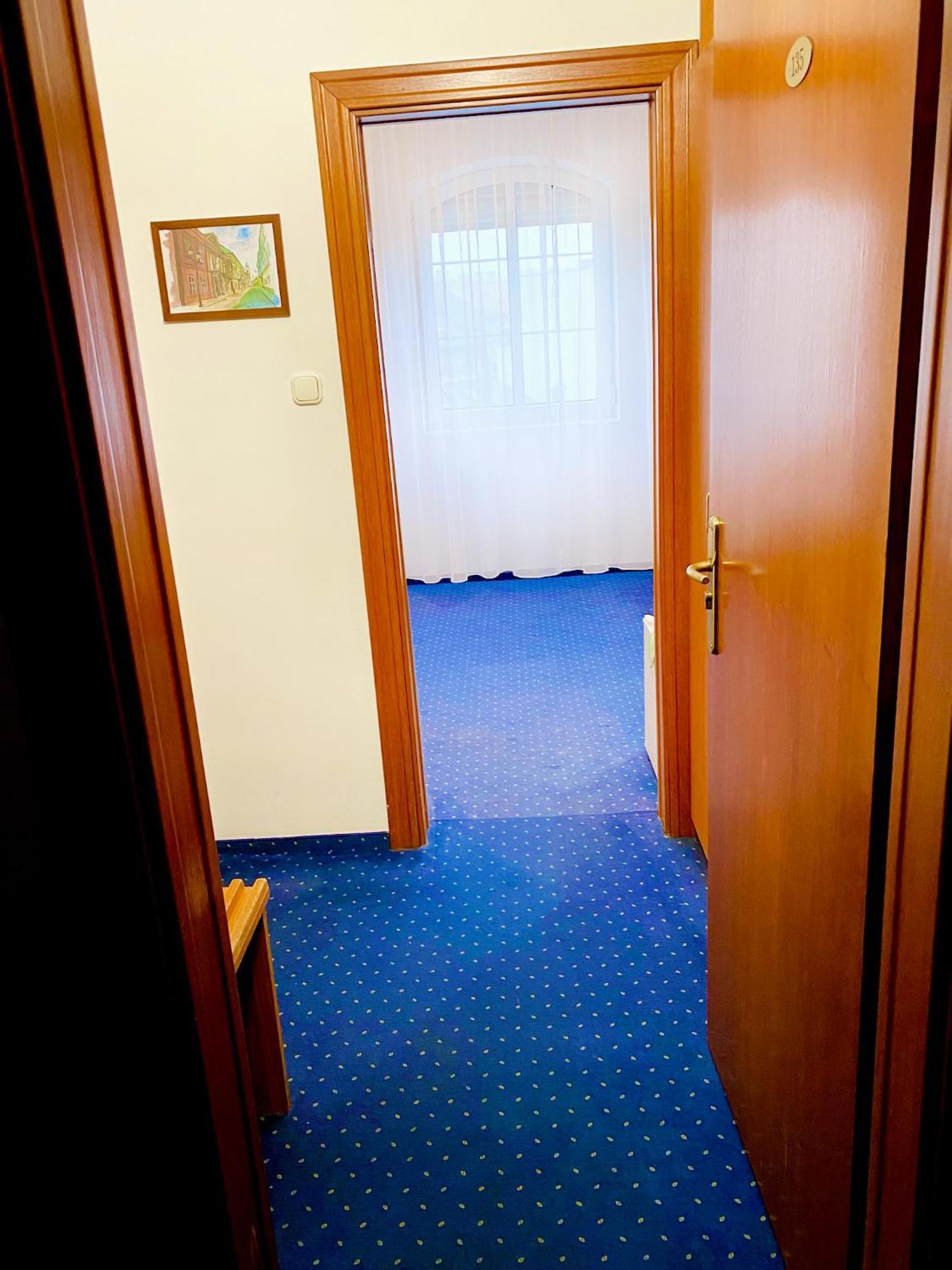 Hotel Wesselenyi غيور المظهر الخارجي الصورة